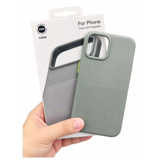 Capinha Emborrachada com Textura Bipartida e Interior Aveludado – iPhone 13 Pro