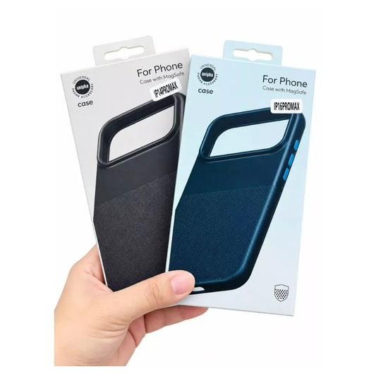Capinha Emborrachada com Textura Bipartida e Interior Aveludado – iPhone 15 Pro